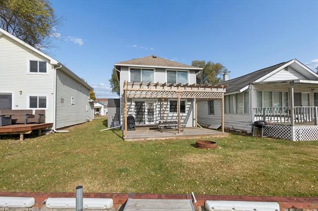 front view picture of 123 N Lakeside Dr, Michigan Center, MI. 49254