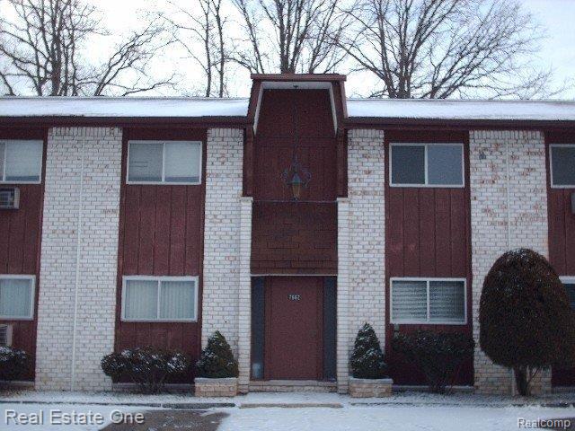 front view picture of 7662 Woodview Street, Westland, MI. 48185