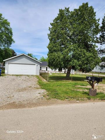 front view picture of 804 Rambow, Monroe, MI. 48161