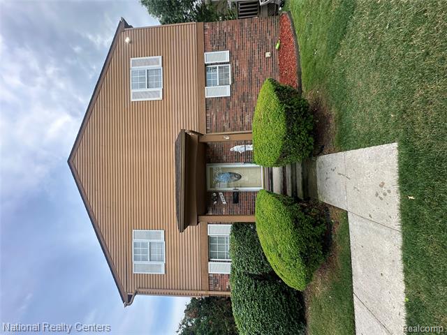 front view picture of 36619 Park Place Dr., Sterling Heights, MI. 48310