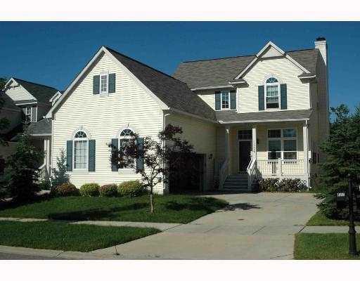 front view picture of 1556 Chapleau Drive, Ann Arbor, MI. 48103