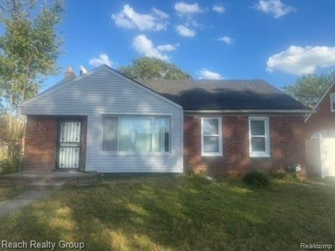 front view picture of 18110 Harlow, Detroit, MI. 48235