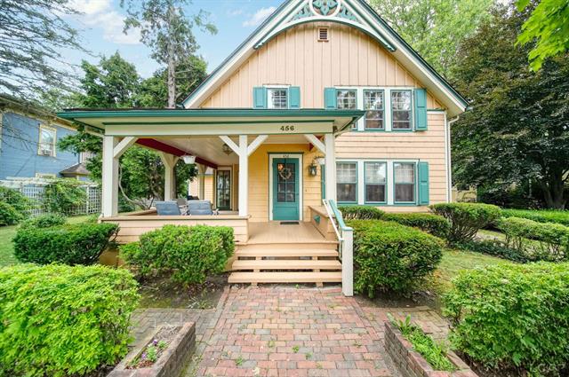 front view picture of 456 State Street, Adrian, MI. 49221