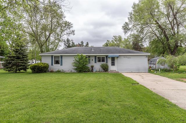 front view picture of 9967 Elm Road, Ovid, MI. 48866