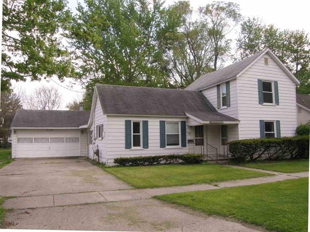 front view picture of 511 Lockwood St., Chesaning, MI. 48616