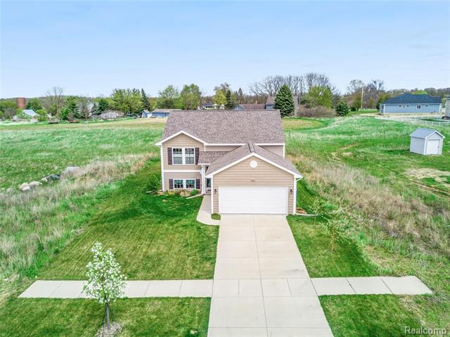 front view picture of 16519 Bedington Drive, Linden, MI. 48451