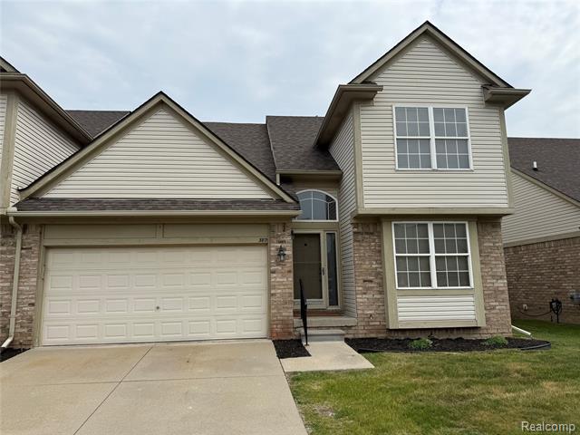 front view picture of 3871 Elvera Lane, Warren, MI. 48092