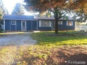 front view picture of 5176 Pratt Road, Metamora, MI. 48455