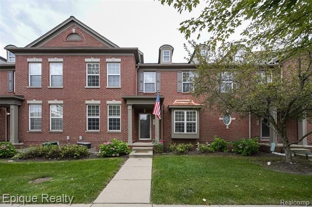 front view picture of 49635 Courtyard Lane, Canton, MI. 48188