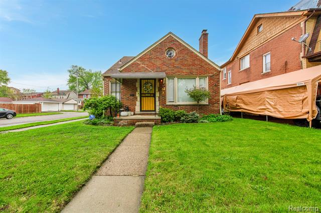 front view picture of 3901 Bedford Street, Detroit, MI. 48224