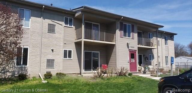 front view picture of 10063 Allen Pointe Drive, Allen Park, MI. 48101