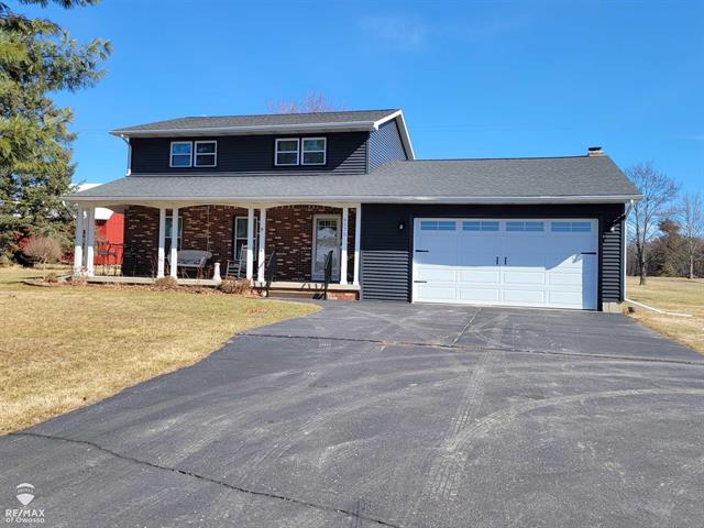 front view picture of 6375 S Byron Road, Durand, MI. 48429