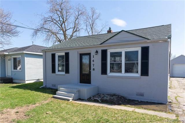 front view picture of 1478 Friel Street, Burton, MI. 48529