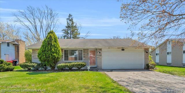 front view picture of 21581 Concord St, Southfield, MI. 48076
