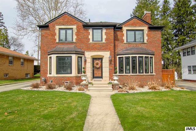 front view picture of 752 Bloomfield Blvd, Jackson, MI. 49203
