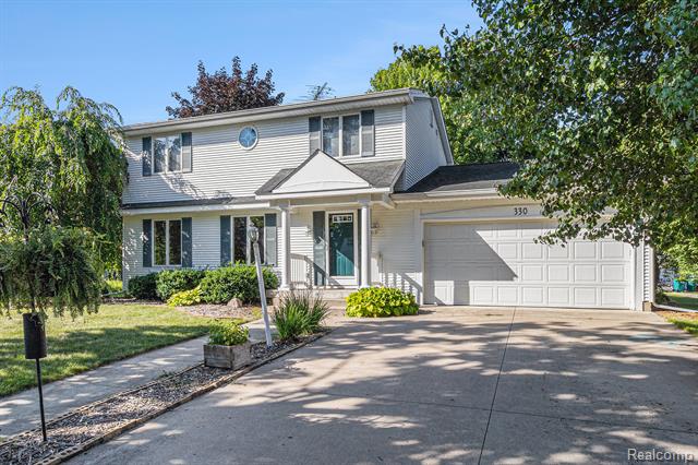 front view picture of 330 Holland Road, Flushing, MI. 48433