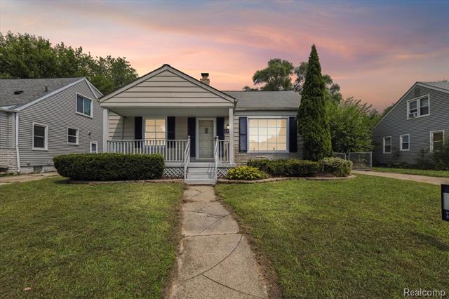 front view picture of 2309 Middlesex Ave, Royal Oak, MI. 48067