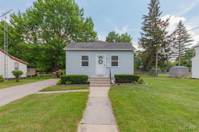 front view picture of 747 Company St, Adrian, MI. 49221