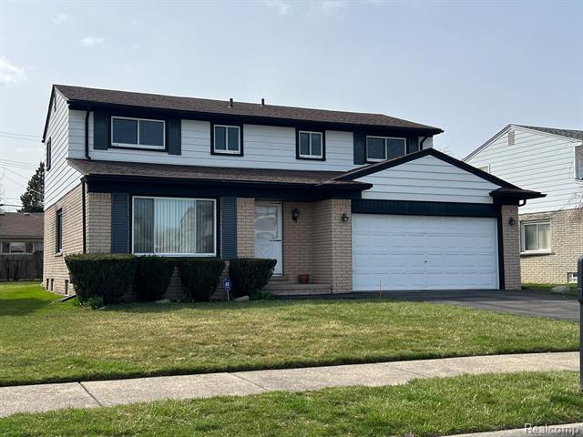 front view picture of 27099 Marshall St, Southfield, MI. 48076