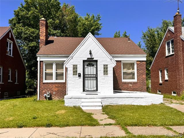 front view picture of 8835 Whitcomb Street, Detroit, MI. 48228