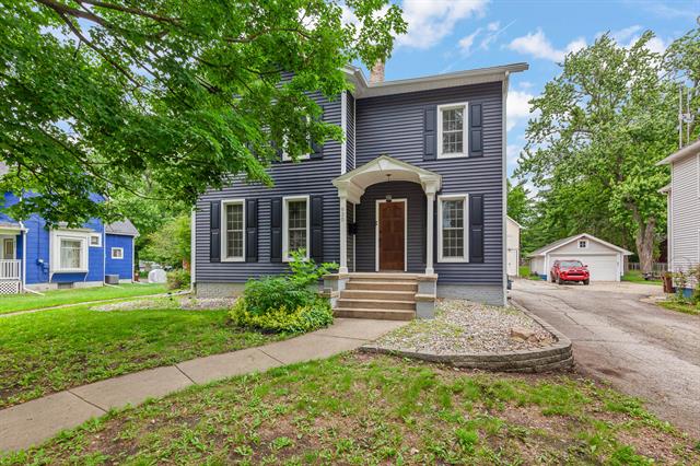 front view picture of 830 College, Adrian, MI. 49221