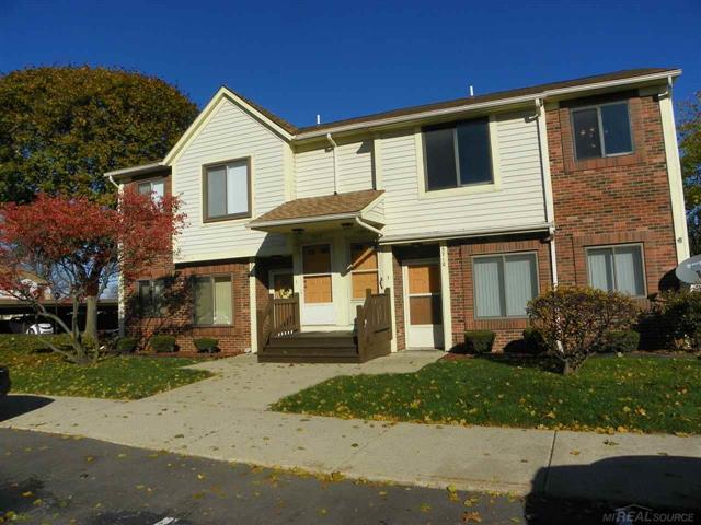 front view picture of 15712 Orchard Lane, Roseville, MI. 48066