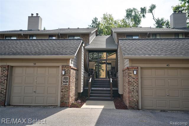front view picture of 11839 Sycamore Drive, Plymouth, MI. 48170
