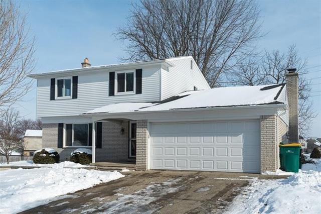 front view picture of 533 Forestbrooke Court, Saline, MI. 48176