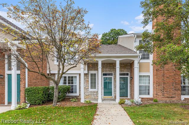 front view picture of 56563 Scotland Boulevard, Shelby Township, MI. 48316