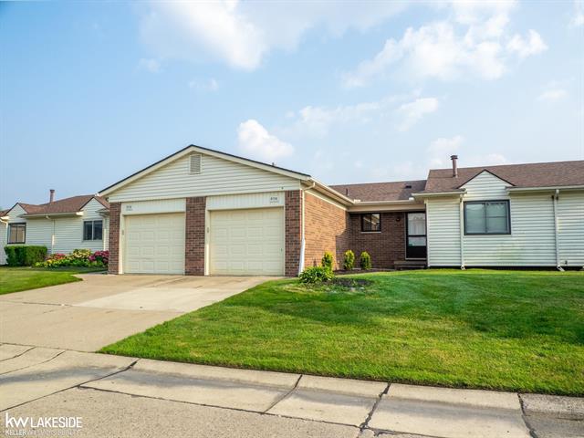 front view picture of 8708 Metropolitan Avenue, Warren, MI. 48093