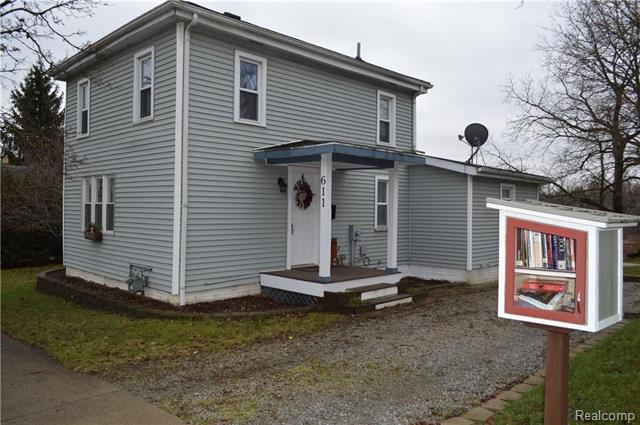front view picture of 611 Norris Street, Ypsilanti, MI. 48198