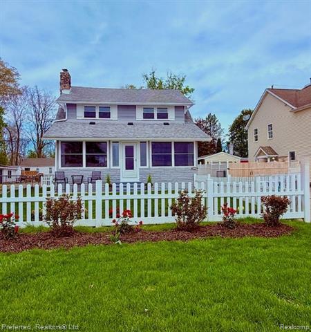 front view picture of 11952 N Main Street, Whitmore Lake, MI. 48189