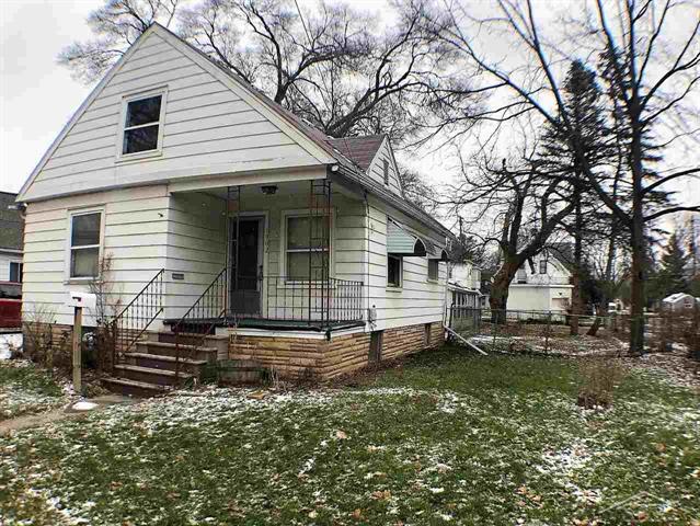 front view picture of 1902 N Clinton St., Saginaw, MI. 48602