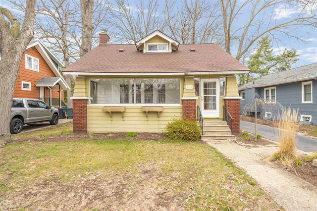 front view picture of 616 Park Ave, Royal Oak, MI. 48067