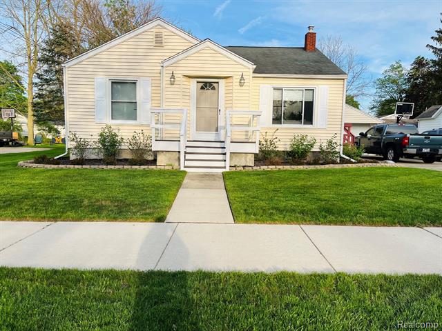 front view picture of 310 Luce, Flushing, MI. 48433