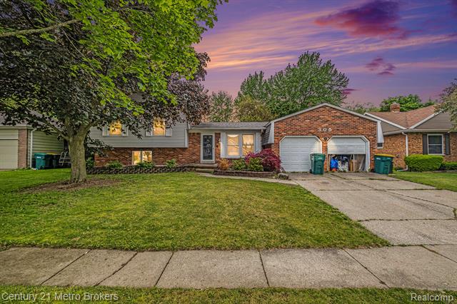 front view picture of 305 Oak, Flushing, MI. 48433