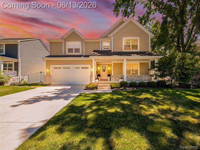 front view picture of 1724 Taylor Ave, Royal Oak, MI. 48067