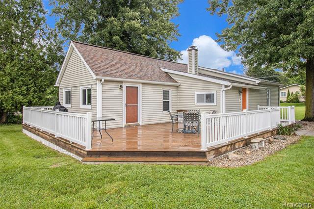 front view picture of 3211 S Old Us Highway 23, Brighton, MI. 48114