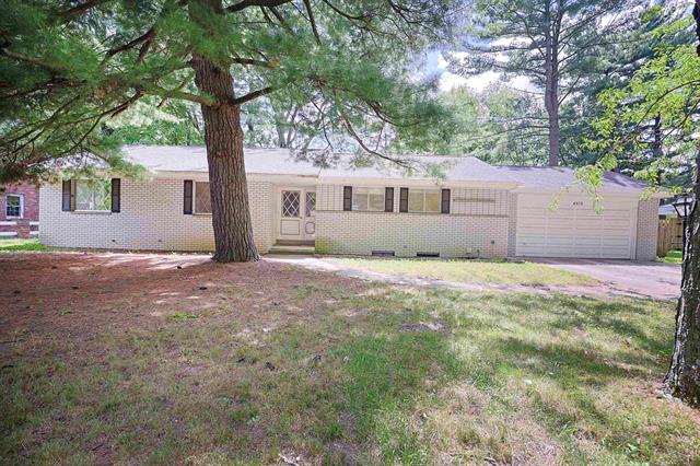 front view picture of 4819 Hillcrest Dr, Saginaw, MI. 48638