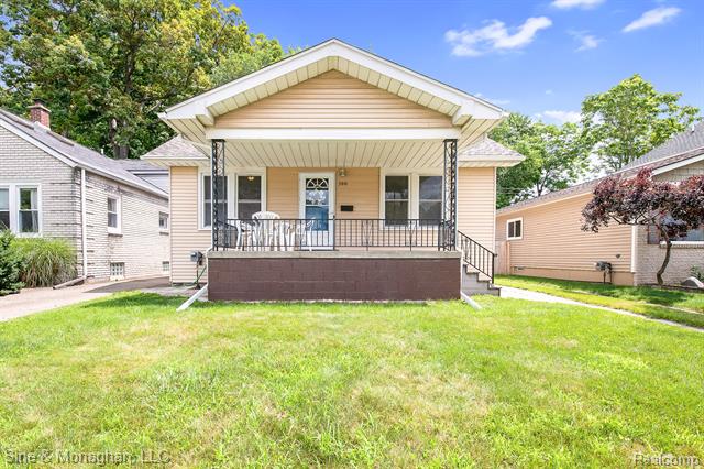 front view picture of 500 Fairgrove Ave, Royal Oak, MI. 48067