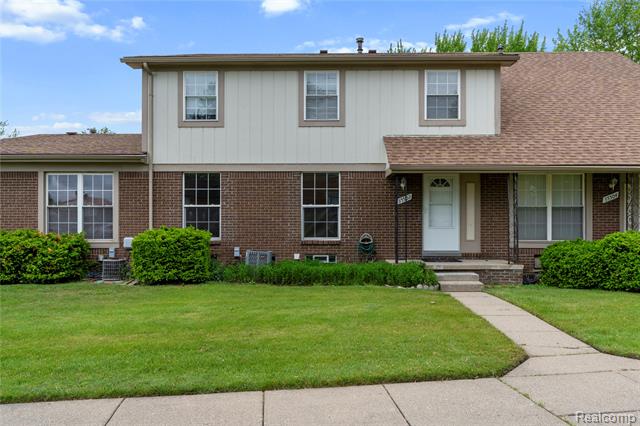 front view picture of 35502 Townley Drive, Sterling Heights, MI. 48312