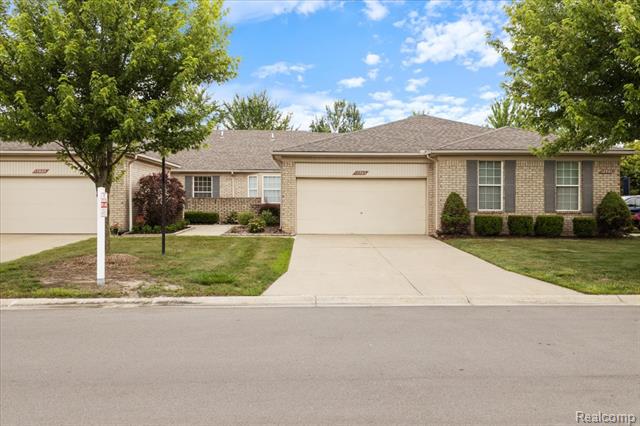 front view picture of 17703 Pleasant Valley Drive, Macomb, MI. 48044