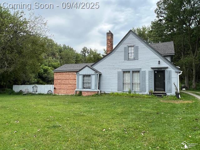 front view picture of 7808 Lewis Ave, Temperance, MI. 48182