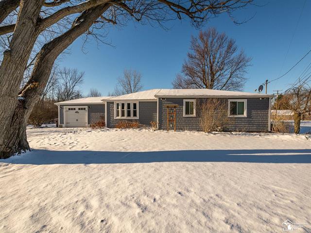 front view picture of 8485 S Stoney Creek Rd, Carleton, MI. 48117