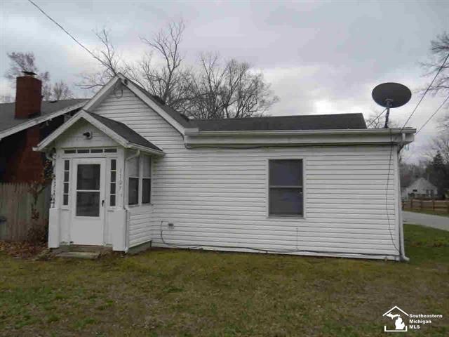 front view picture of 1107 W Temperance, Temperance, MI. 48182