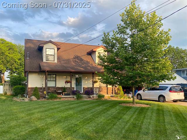 front view picture of 15444 Parkside, Monroe, MI. 48161
