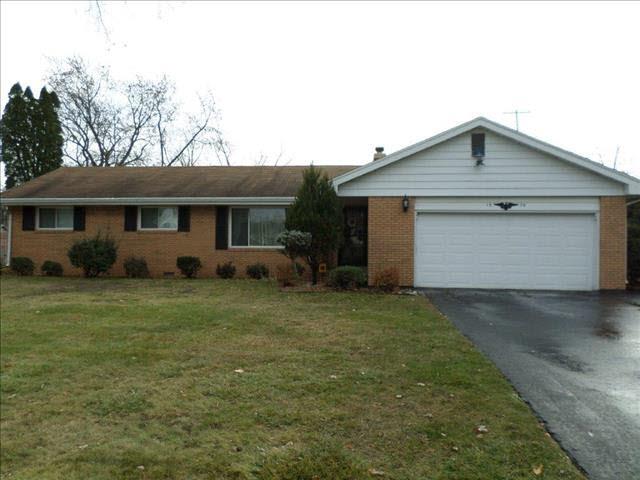 front view picture of 1609 Meadowbrook Way, Temperance, MI. 48182