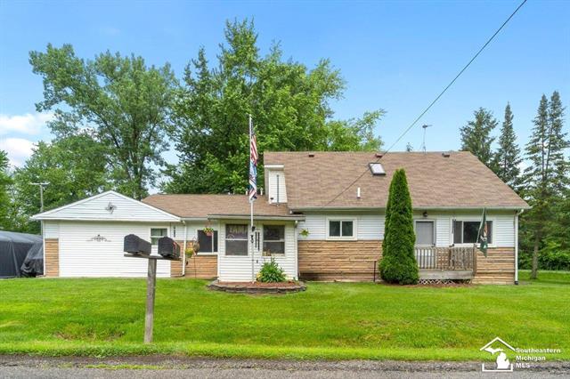 front view picture of 7395 Center St, Newport, MI. 48166