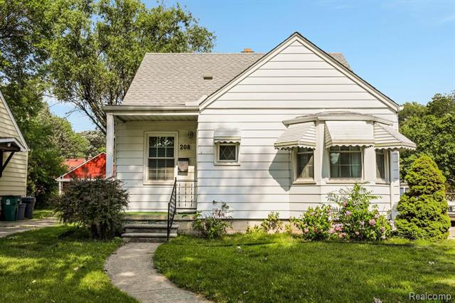front view picture of 208 N Rembrandt Ave, Royal Oak, MI. 48067
