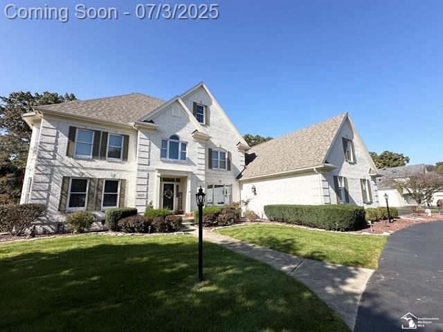 front view picture of 6947 Meadowview Dr, Lambertville, MI. 48144